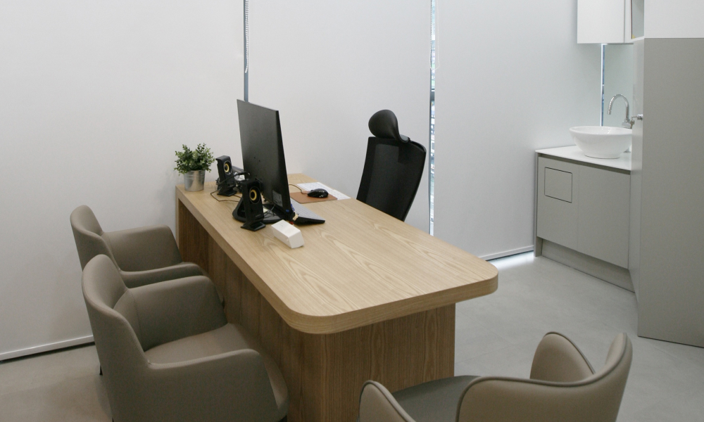 아이의 작은 변화까지 놓치지 않는 세심한 진료가 시작되는 공간입니다.