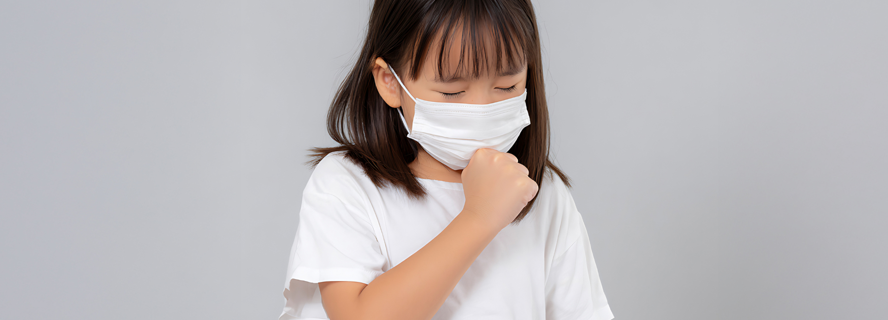 기침하는 어린이